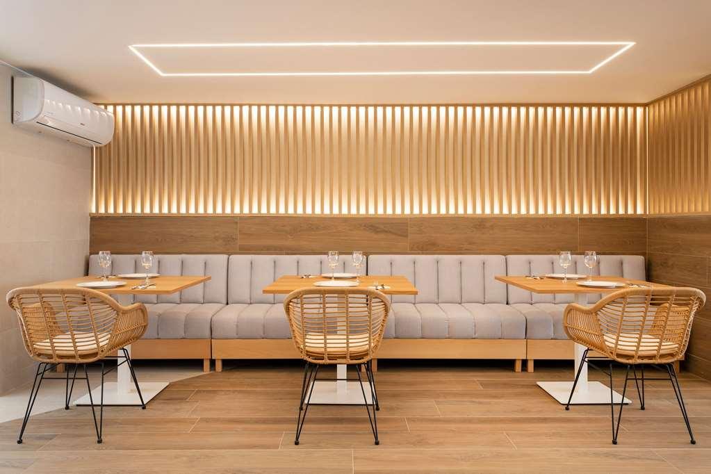 Halley Hotel & Apartments Affiliated By Melia Benidorm Restoran gambar